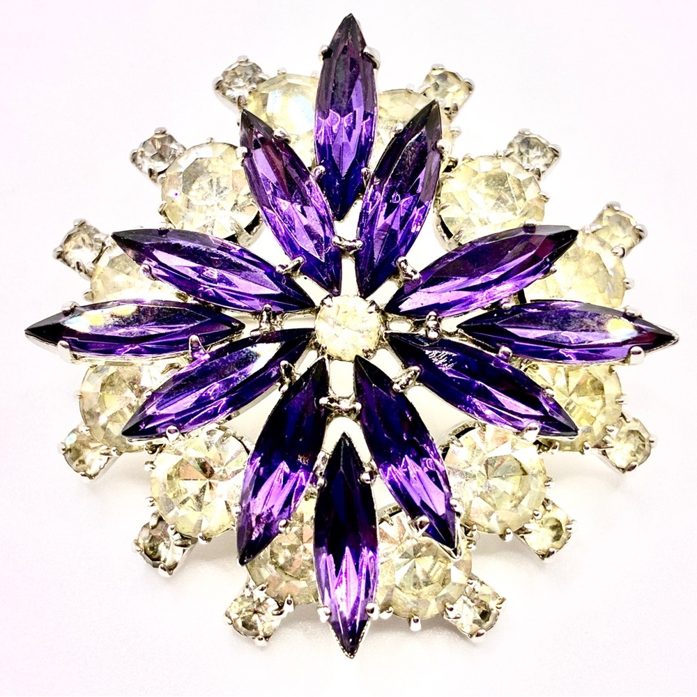 Stunning Vintage Purple & Clear Floral, Starburst Glass Brooch/Pin 2” Diameter